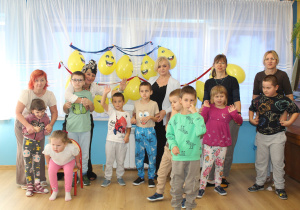 "Tydzień Budowania Relacji" - wspólna fotografia z efektami naszej dekoratorskiej przygody