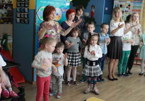 Wizyta przedszkolaków z Łękińska 17
