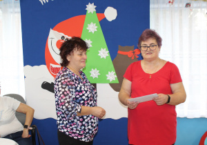 Wizyta przedszkolaków z PP Nr 9 - Pani dyrektor składa świąteczne życzenia