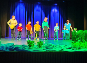 Występ dzieci w Miejskim Domu Kultury